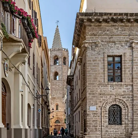 公寓 Centro Storico, Esclusivo, 4' Piano Senza Ascensore, Auto E Posto Auto Su Richiesta 阿尔盖罗