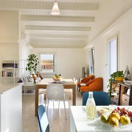 Centro Storico, Esclusivo, 4' Piano Senza Ascensore, Perfettamente Isolato E Condizionato Lejlighed Alghero