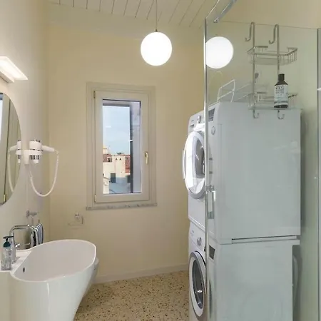 Centro Storico, Esclusivo, 4' Piano Senza Ascensore, Perfettamente Isolato E Condizionato * Alghero