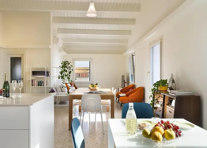 Centro Storico, Esclusivo, 4' Piano Senza Ascensore, Auto E Posto Auto Su Richiesta Apartment Alghero