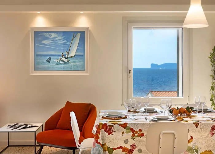 Apartment Centro Storico, Esclusivo, 4' Piano Senza Ascensore, Auto E Posto Auto Su Richiesta Alghero