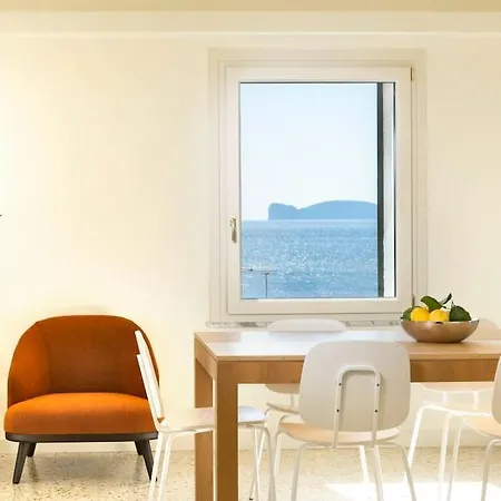 Centro Storico, Esclusivo, 4' Piano Senza Ascensore, Perfettamente Isolato E Condizionato Alghero
